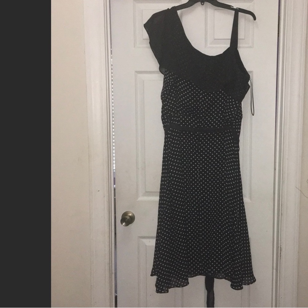 Polka dot asymmetrical dress black and white dots - Picture 5 of 5